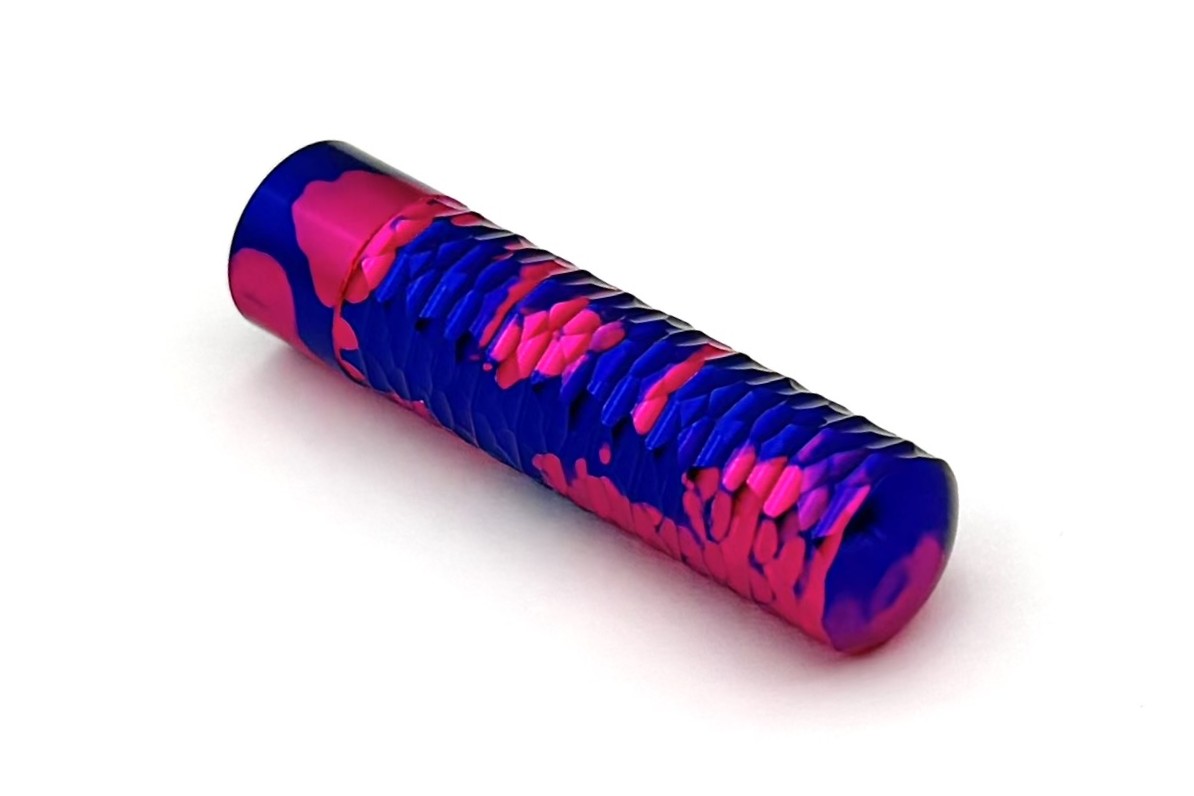 SchonDSGNAnodizedAluminumBubbleGumFacetedPocketSixFP_G